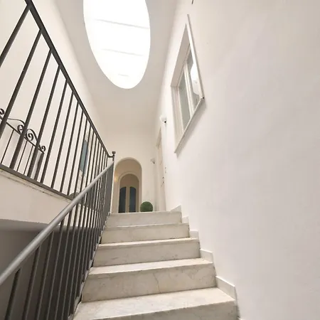 Queen - Luxury (adults Only) 4*