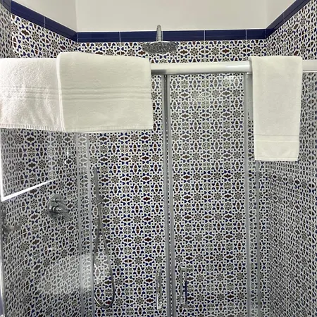 Queen - Luxury (adults Only) 4* Форио