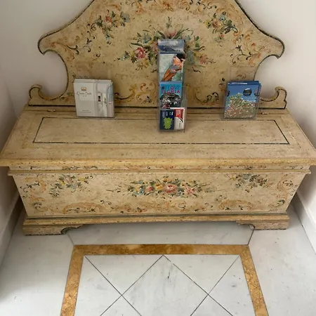 Queen - Luxury (adults Only) Konukevi Forio di Ischia